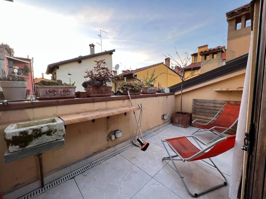 Margherita Apartment W/ Terrace ボローニャ エクステリア 写真